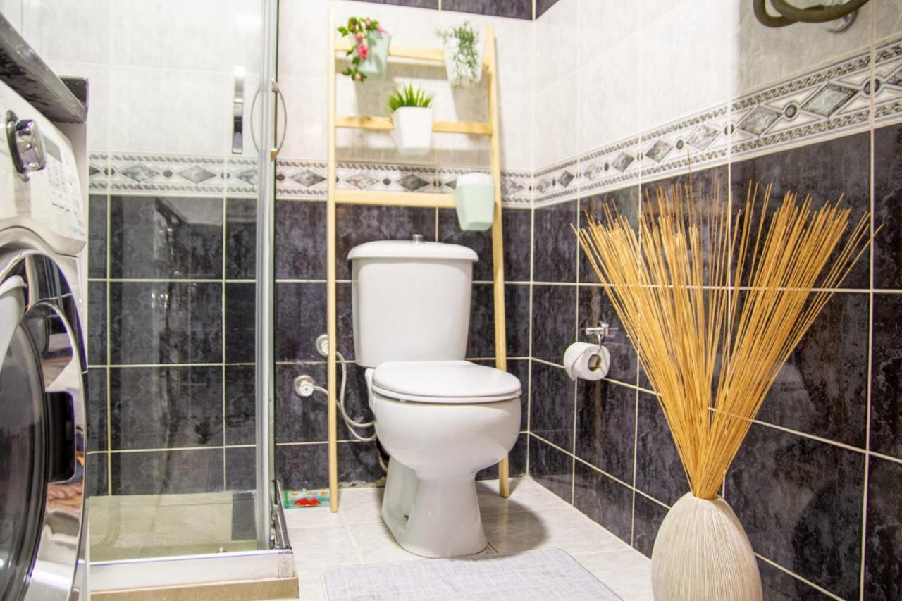 Amazing Flat Near The Coast With A Delightful Shared Terrace Close To Public Transportation In Karsiyaka Izmir Zewnętrze zdjęcie